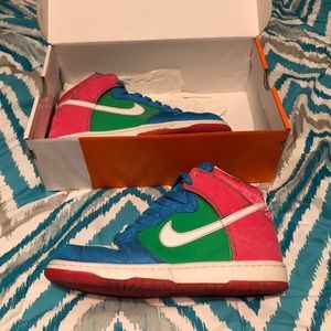 Women’s Nike Dunks